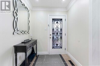 124 Candy Crescent in Brampton, ON - Building Photo - Building Photo