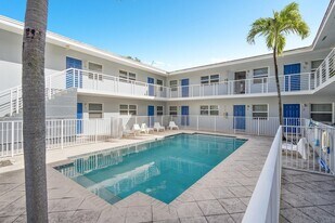 416 NE 15th Ave, Unit 2 in Fort Lauderdale, FL - Building Photo