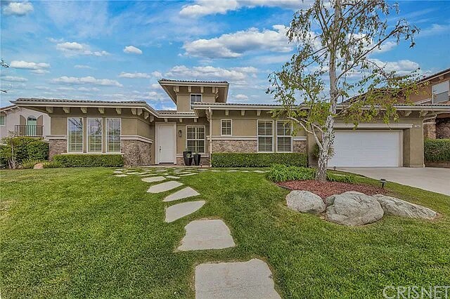 24942 Greensbrier Dr in Stevenson Ranch, CA - Building Photo