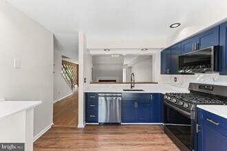 3204 Stoneham Dr in West Chester, PA - Building Photo - Building Photo