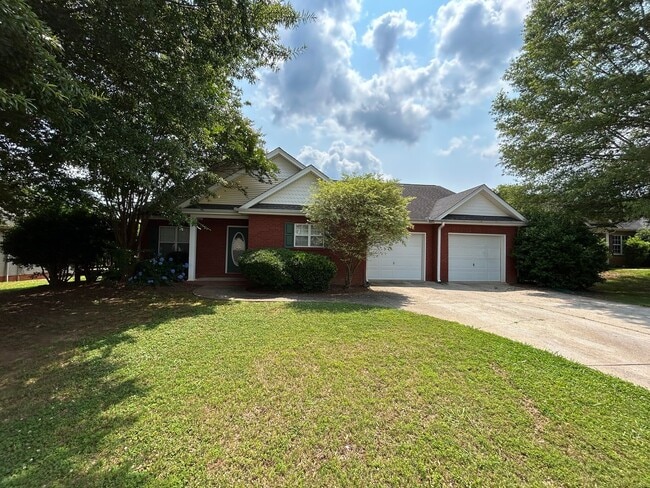 property at 1017 E Bay Springs Dr