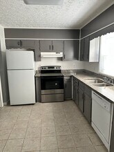 415 Patrick Henry Ct in Riverdale, GA - Building Photo - Building Photo