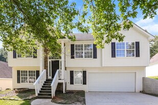 4269 Ridgeside Terrace in Snellville, GA - Building Photo