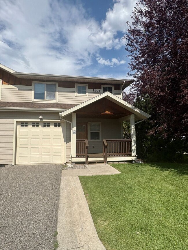 property at 2905 N 27th Ave
