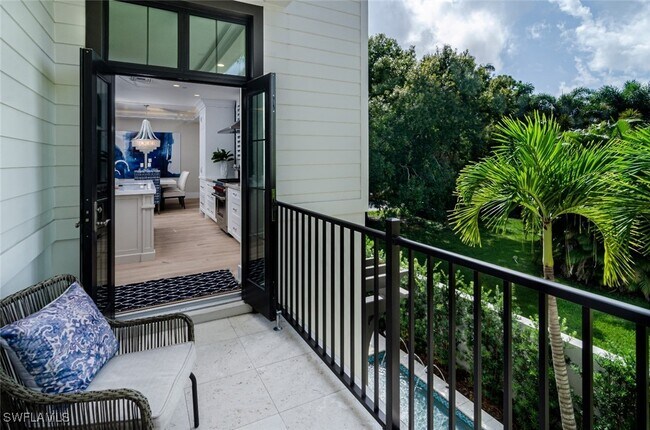 property at 930 9th St S