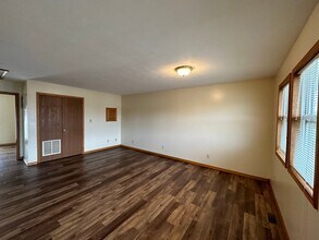 350 N 100 E, Unit 348 in Lagrange, IN - Building Photo - Building Photo