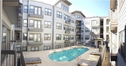 2502 Leon St, Unit 206 in Austin, TX - Building Photo - Building Photo
