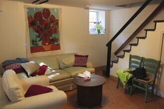 17 Putnam Ave, Unit A in Cambridge, MA - Building Photo - Building Photo