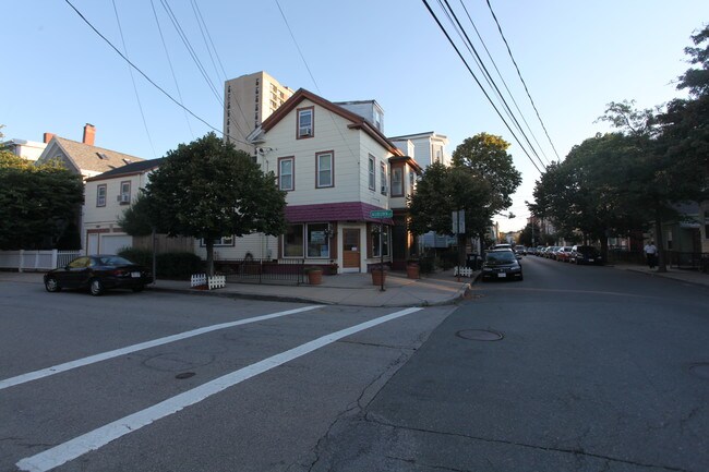 65-67 Pearl St in Cambridge, MA - Building Photo - Building Photo