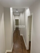 1712 Beacon St, Unit 2 in Brookline, MA - Building Photo - Building Photo