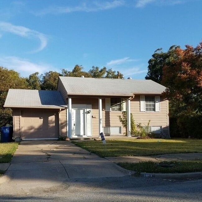 property at 1013 Montclair Dr