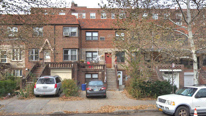 7238 Yellowstone Blvd in Forest Hills, NY - Building Photo