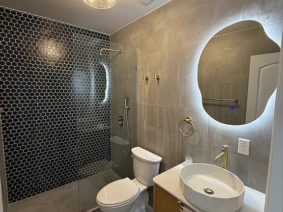 property at 3622 195th St