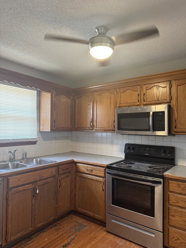 5413 Oxford Ave in Raytown, MO - Building Photo - Building Photo