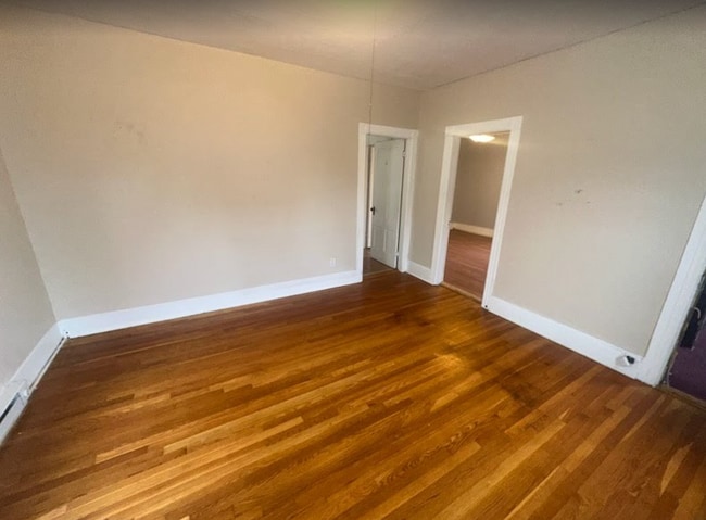 18 Fairbanks St, Unit 2