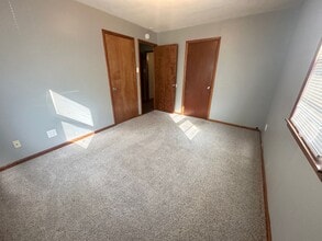 3519 SW Kirklawn Ave in Topeka, KS - Foto de edificio - Building Photo