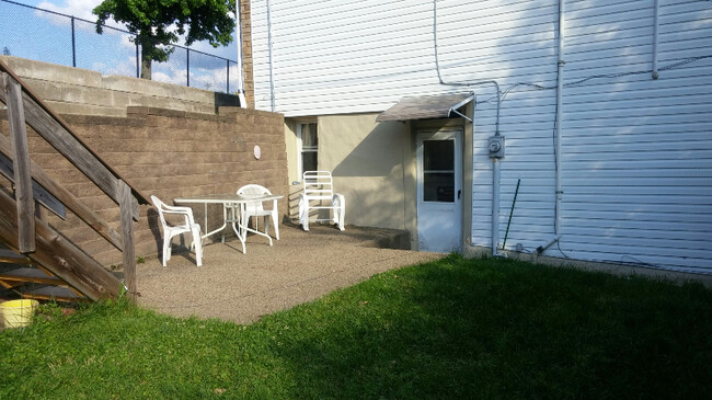 27 Noster St in Pittsburgh, PA - Building Photo - Building Photo