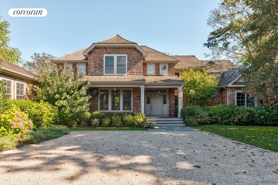 50 Osborne Ln in East Hampton, NY - Building Photo