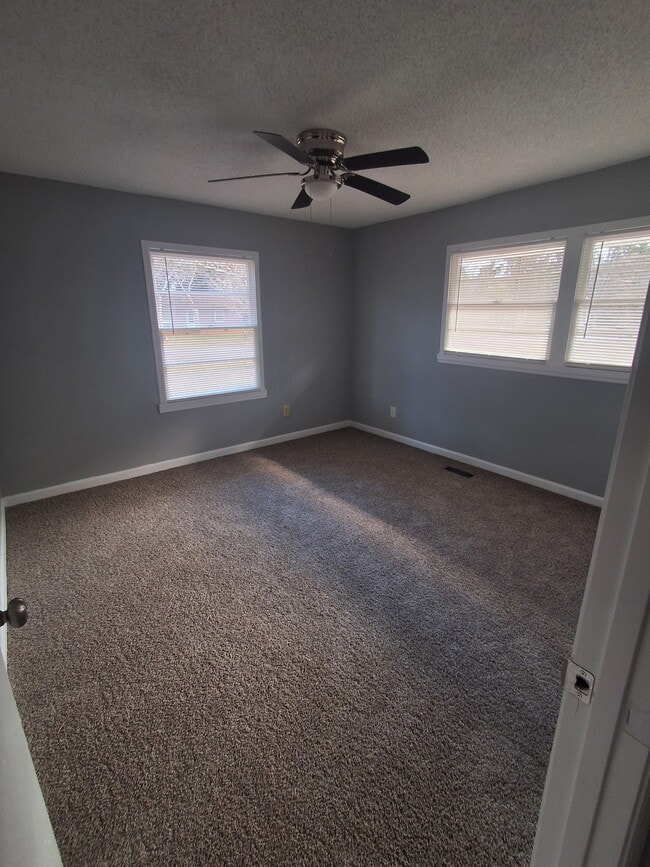 2541 Huntington Dr in Macon, GA - Foto de edificio - Building Photo