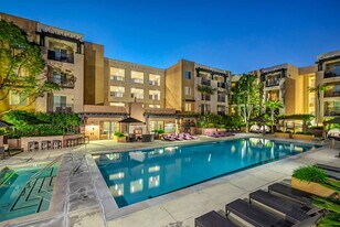 Park Viridian in Anaheim, CA - Building Photo