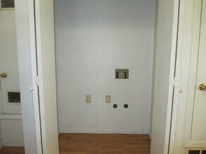 1311 E San Antonio Ave in El Paso, TX - Building Photo - Building Photo