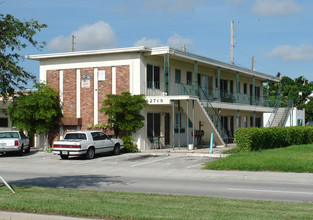 2715 Broadway in West Palm Beach, FL - Building Photo - Building Photo