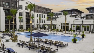 Atlantic Nowell Creek in Daniel Island, SC - Foto de edificio - Building Photo