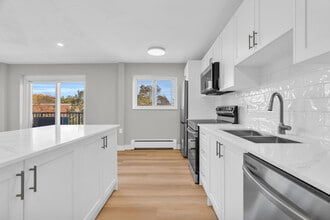 437 Hazel St in Waterloo, ON - Building Photo - Building Photo