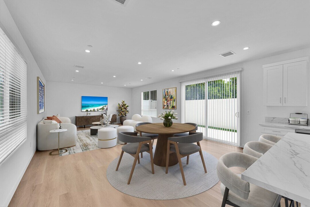 8708 Silver Way in Los Angeles, CA - Building Photo