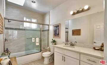 116 S Alexandria Ave in Los Angeles, CA - Building Photo - Building Photo