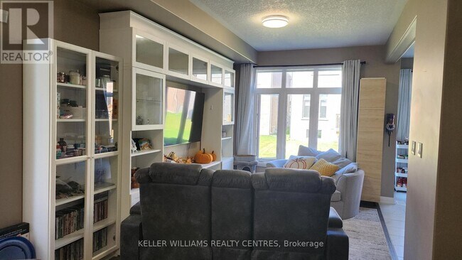 59 Copperhill Hts in Barrie, ON - Building Photo - Building Photo