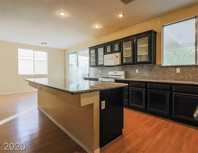 9055 Danesbury Ct in Las Vegas, NV - Building Photo - Building Photo