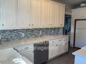 1143 Wall St in Tracy, CA - Building Photo - Building Photo