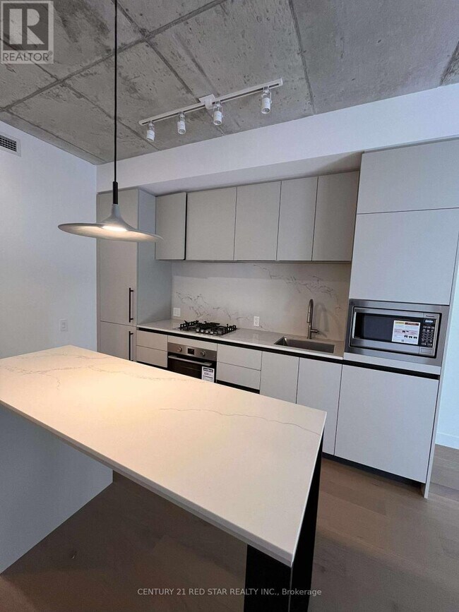 1720 Bayview Ave in Toronto, ON - Building Photo - Building Photo