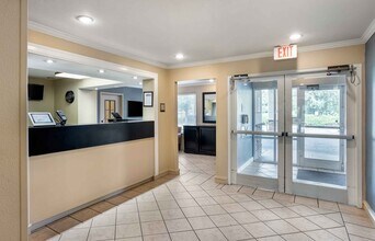 Furnished Studio-Philadelphia - Horsham -  in Horsham, PA - Building Photo - Building Photo