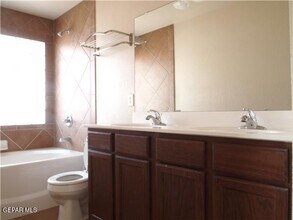 14444 Desert Sage Dr in Horizon City, TX - Building Photo - Building Photo