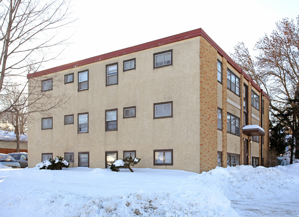 1140 Western Ave N in St. Paul, MN - Foto de edificio