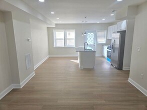 3838 Greenspring Ave in Baltimore, MD - Building Photo - Building Photo