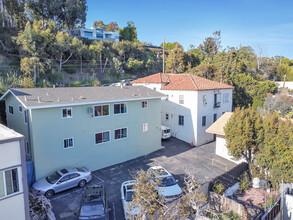 153 W Channel Rd in Santa Monica, CA - Building Photo - Building Photo