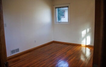 1932 Carnelian Ln in Eagan, MN - Building Photo - Building Photo