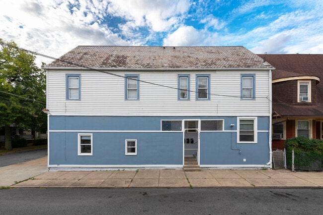 2050 Robin St, Unit 4