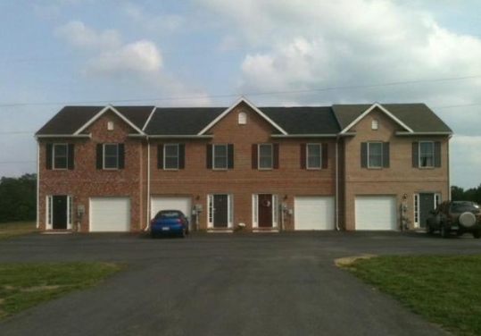 Northwinds Townhomes in Falling Waters, WV - Building Photo