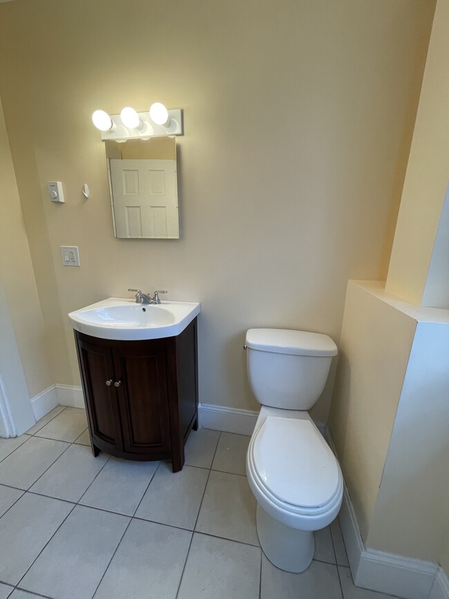 31 Walter St, Unit 3 in Lynn, MA - Building Photo - Building Photo