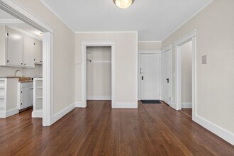 118 Riverway in Boston, MA - Building Photo - Building Photo