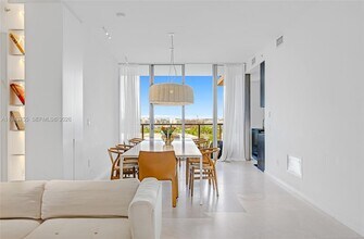 9705 Collins Ave in Bal Harbour, FL - Building Photo - Building Photo