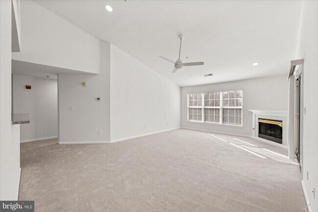 6613 Netties Ln in Alexandria, VA - Foto de edificio - Building Photo