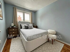 19 Enola Ave in Hamilton, ON - Building Photo - Building Photo