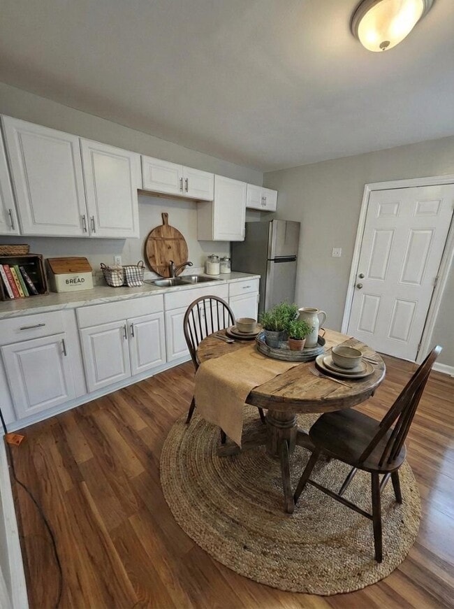 202 Charles Ave in High Point, NC - Building Photo - Building Photo