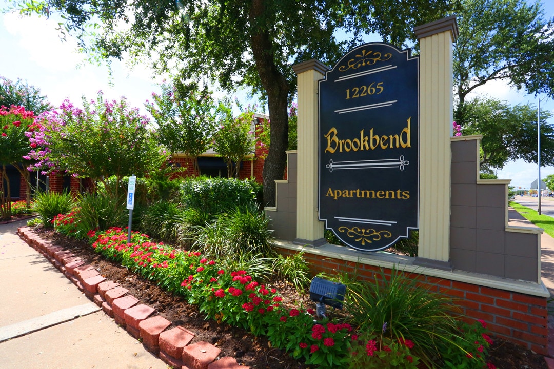 Brookbend Apartments in Houston, TX - Foto de edificio