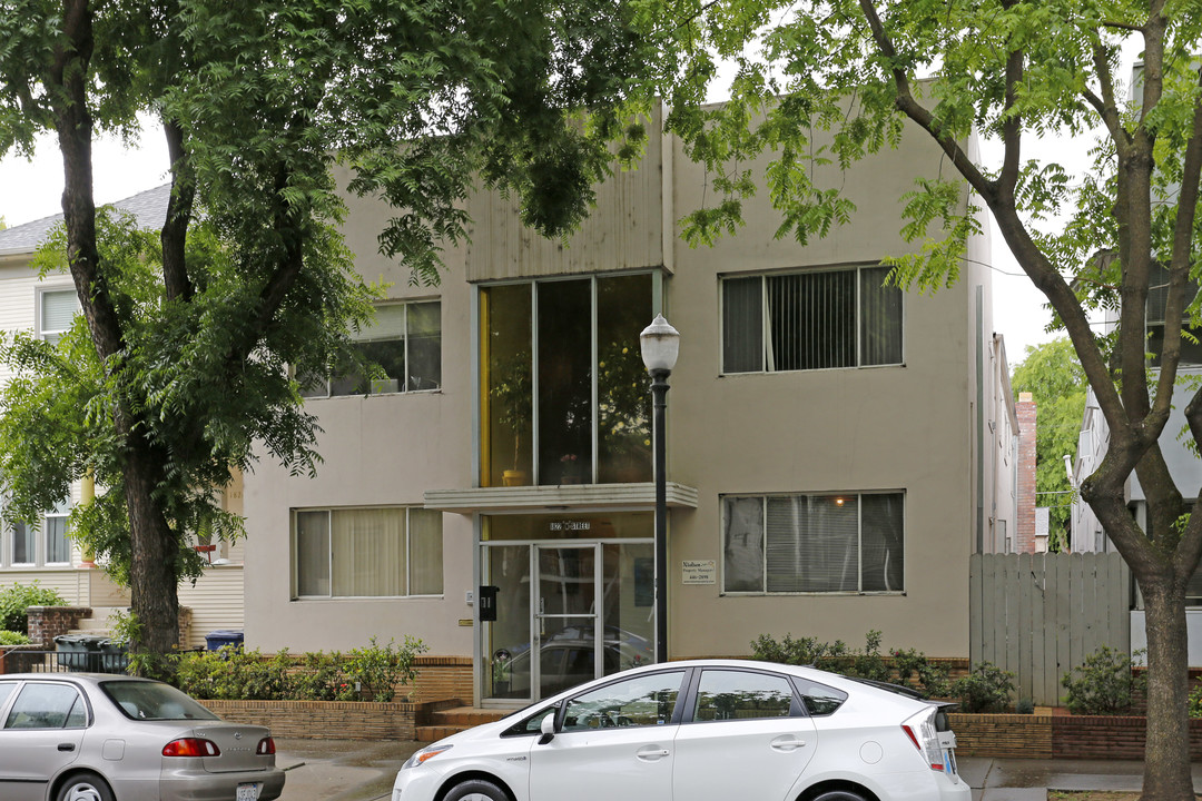 1822 N St in Sacramento, CA - Building Photo